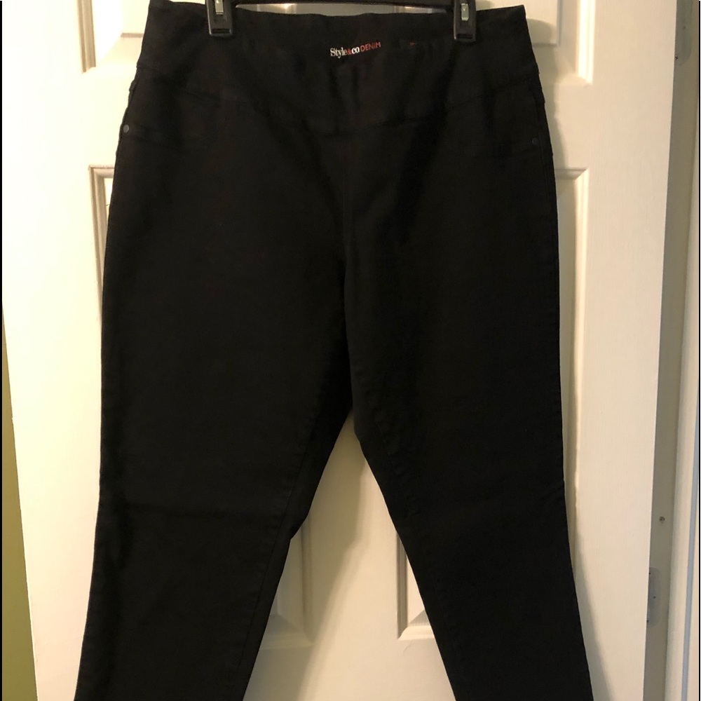 Black jeggings